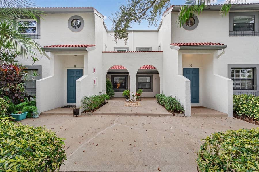 Property photo for 484 SANTA CRUZ PLACE NE, #G, St Petersburg, FL