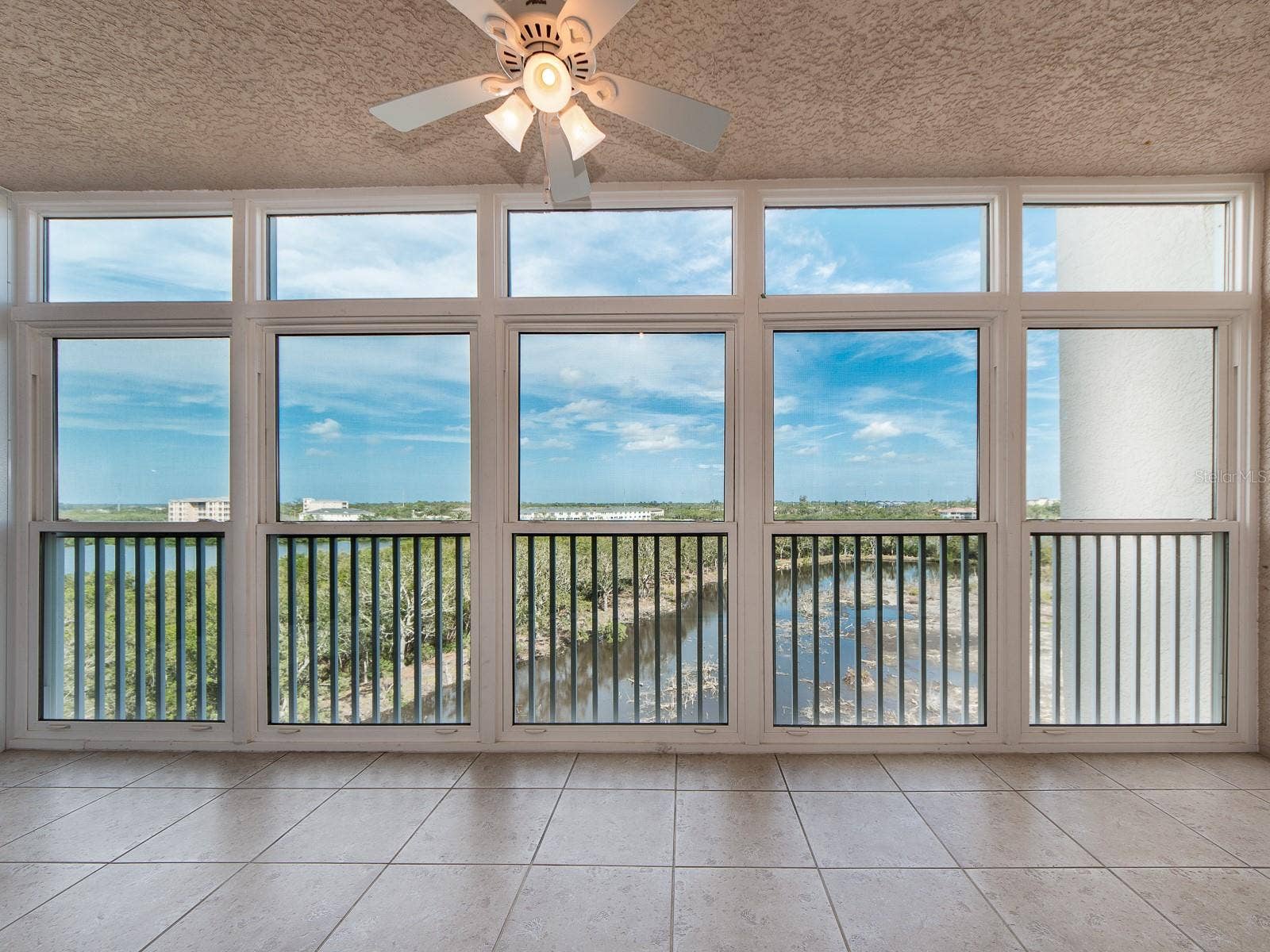 6550 SHORELINE DRIVE, #7502, St Petersburg, FL 33708 6550 SHORELINE DRIVE, #7502, St Petersburg, FL 33708