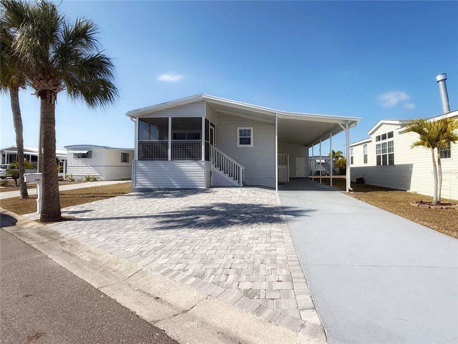 Property photo for 124 E SAINT ANNES CIRCLE, Apollo Beach, FL