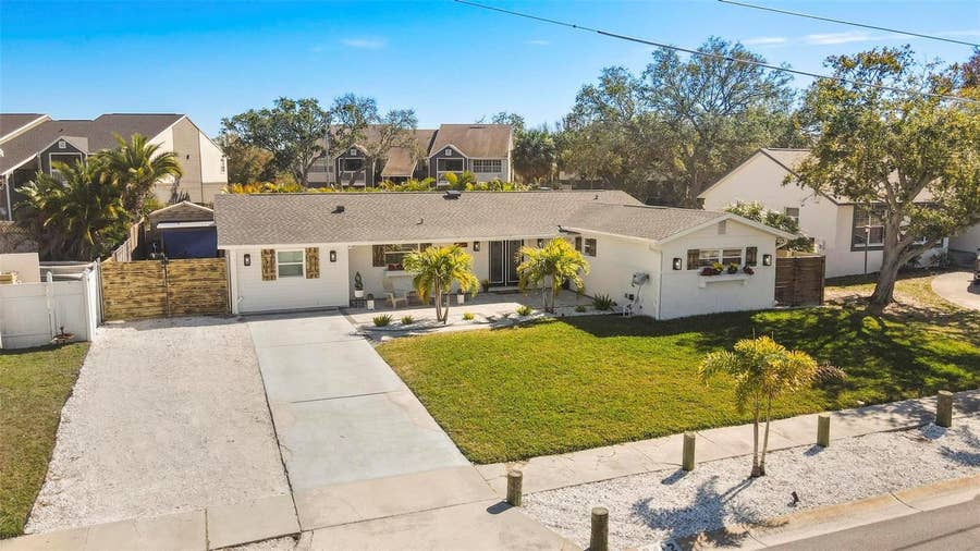 Property photo for 8412 LOPEZ DRIVE, Tampa, FL