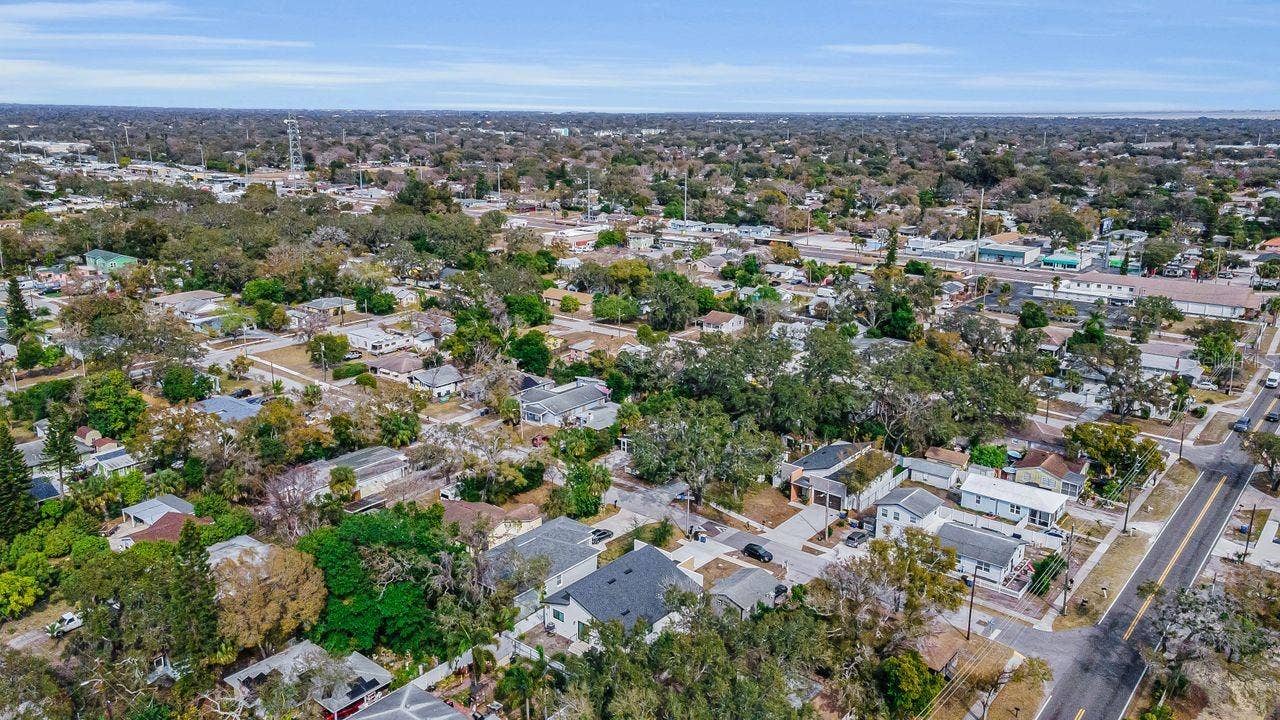 1590 S WASHINGTON AVENUE, Clearwater, FL 33756 1590 S WASHINGTON AVENUE, Clearwater, FL 33756