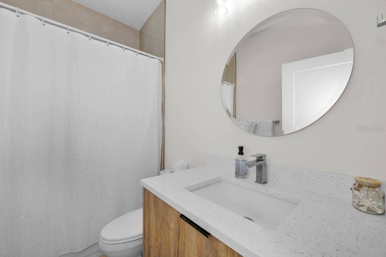 1590 S WASHINGTON AVENUE, Clearwater, FL 33756 Stylish second bathroom
