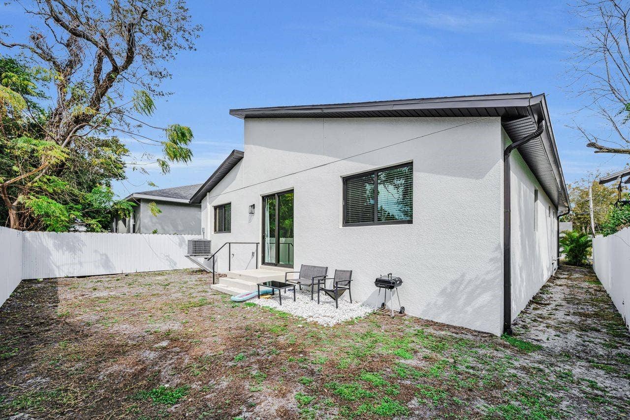 1590 S WASHINGTON AVENUE, Clearwater, FL 33756 Rear of home