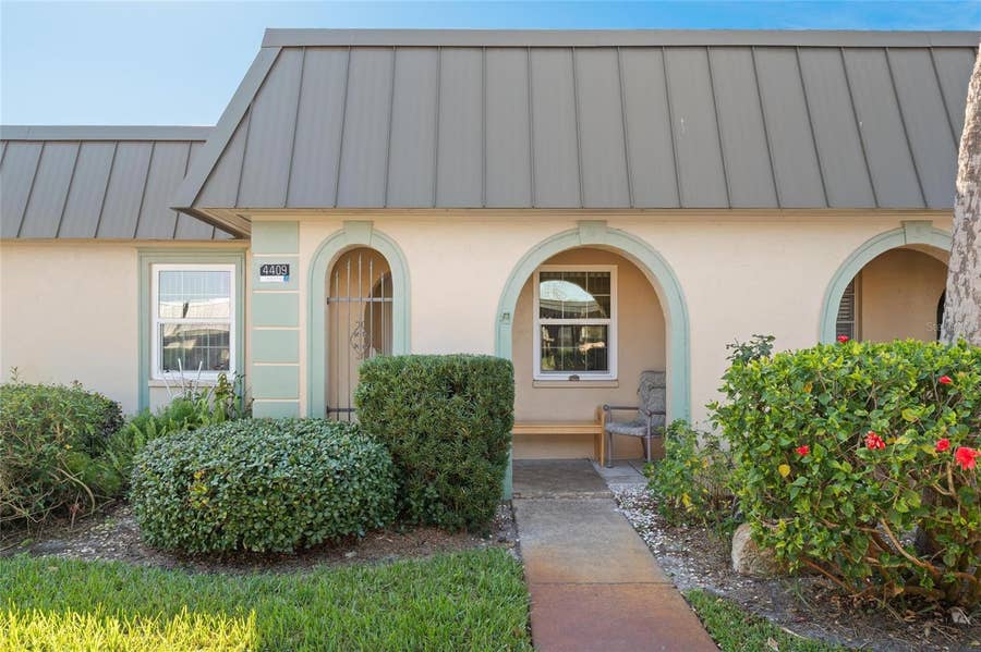 Property photo for 4409 SUMMERSUN DRIVE, New Port Richey, FL
