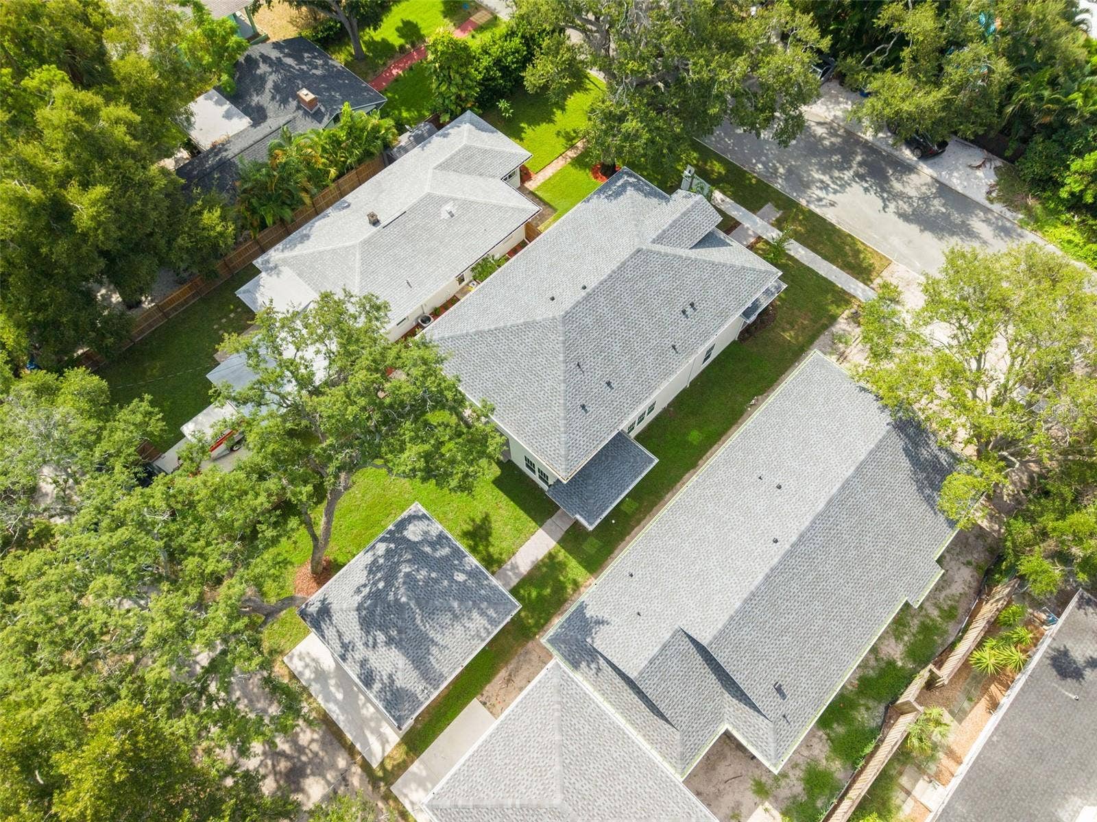 125 24TH AVENUE SE, St Petersburg, FL 33705 125 24TH AVENUE SE, St Petersburg, FL 33705