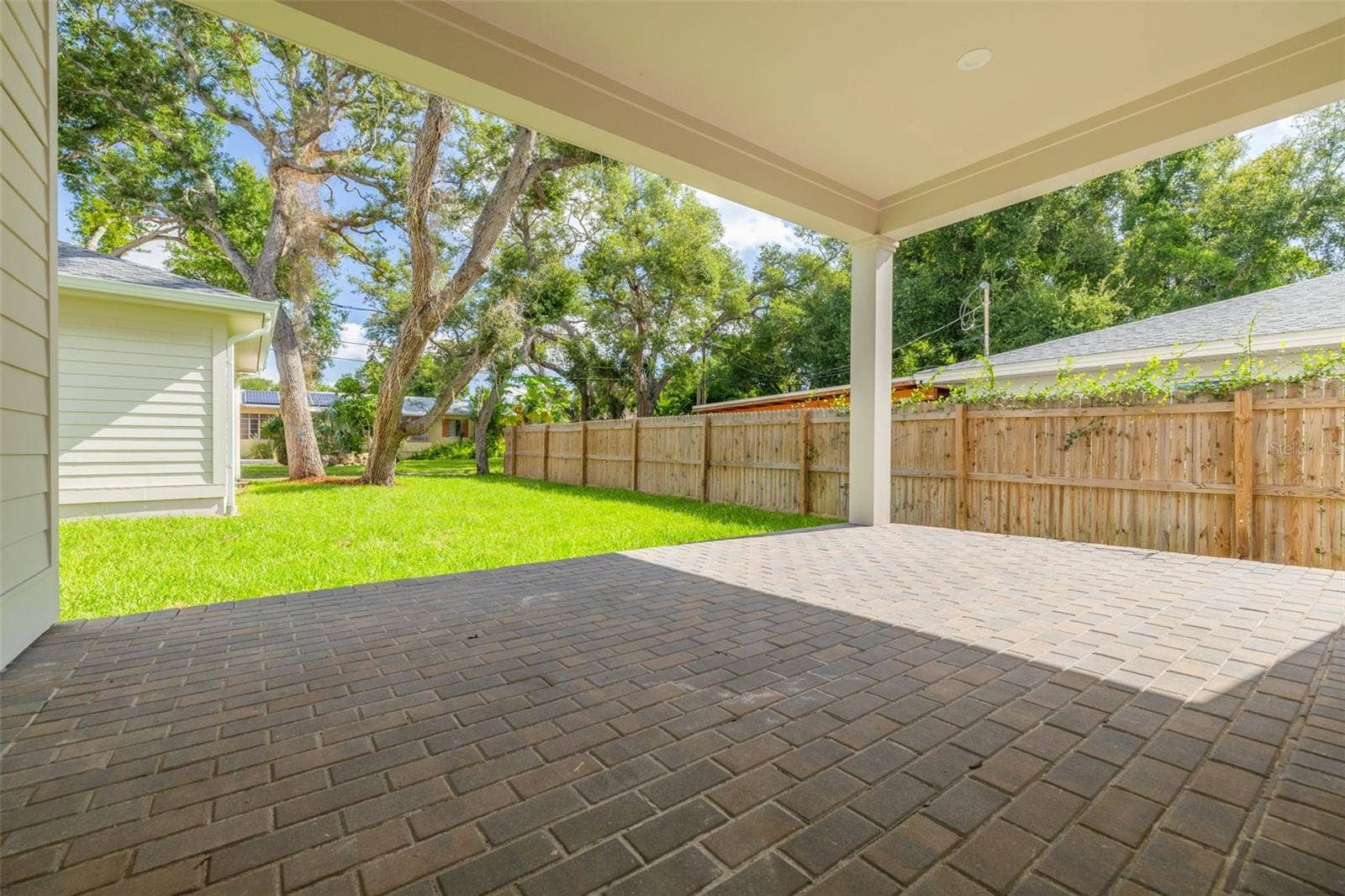 125 24TH AVENUE SE, St Petersburg, FL 33705 125 24TH AVENUE SE, St Petersburg, FL 33705