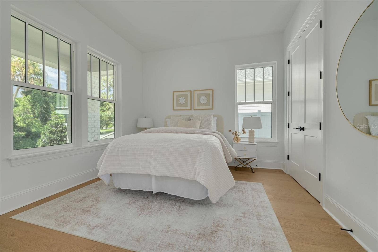 125 24TH AVENUE SE, St Petersburg, FL 33705 125 24TH AVENUE SE, St Petersburg, FL 33705
