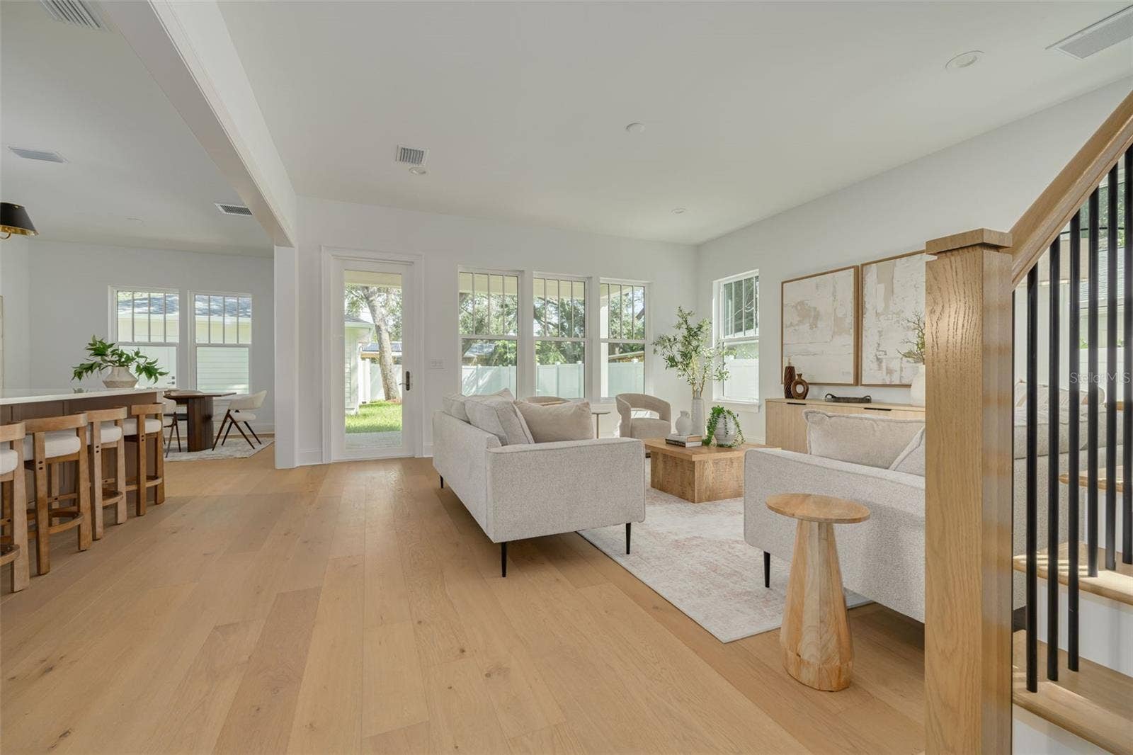 125 24TH AVENUE SE, St Petersburg, FL 33705 125 24TH AVENUE SE, St Petersburg, FL 33705