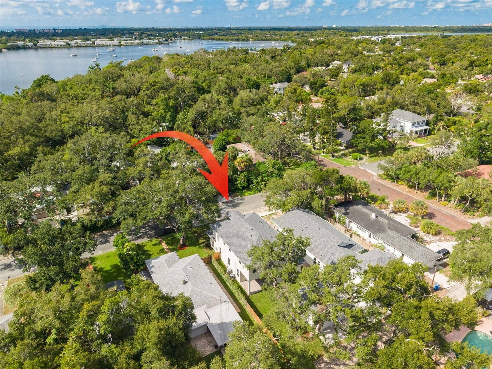 125 24TH AVENUE SE, St Petersburg, FL 33705 125 24TH AVENUE SE, St Petersburg, FL 33705