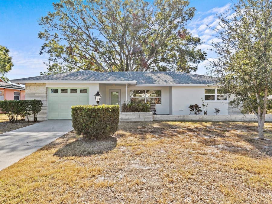 Property photo for 2573 REDWOOD CIRCLE, Clearwater, FL
