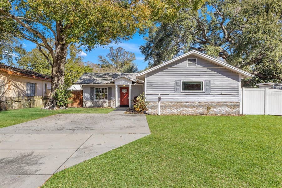 Property photo for 1747 26TH AVENUE N, St Petersburg, FL