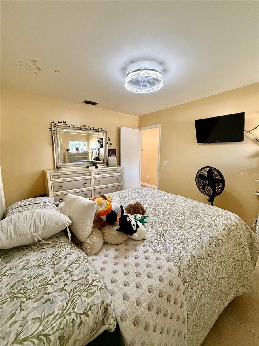 8026 JACKSON SPRINGS ROAD, Tampa, FL 33615 8026 JACKSON SPRINGS ROAD, Tampa, FL 33615