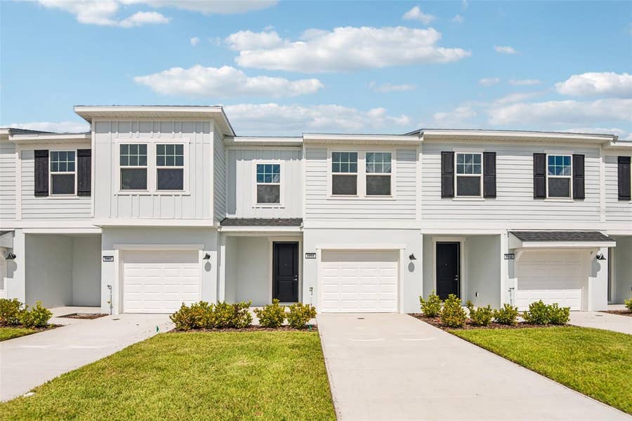 Property photo for 6856 HOLCOMBE DOWN DRIVE, Zephyrhills, FL