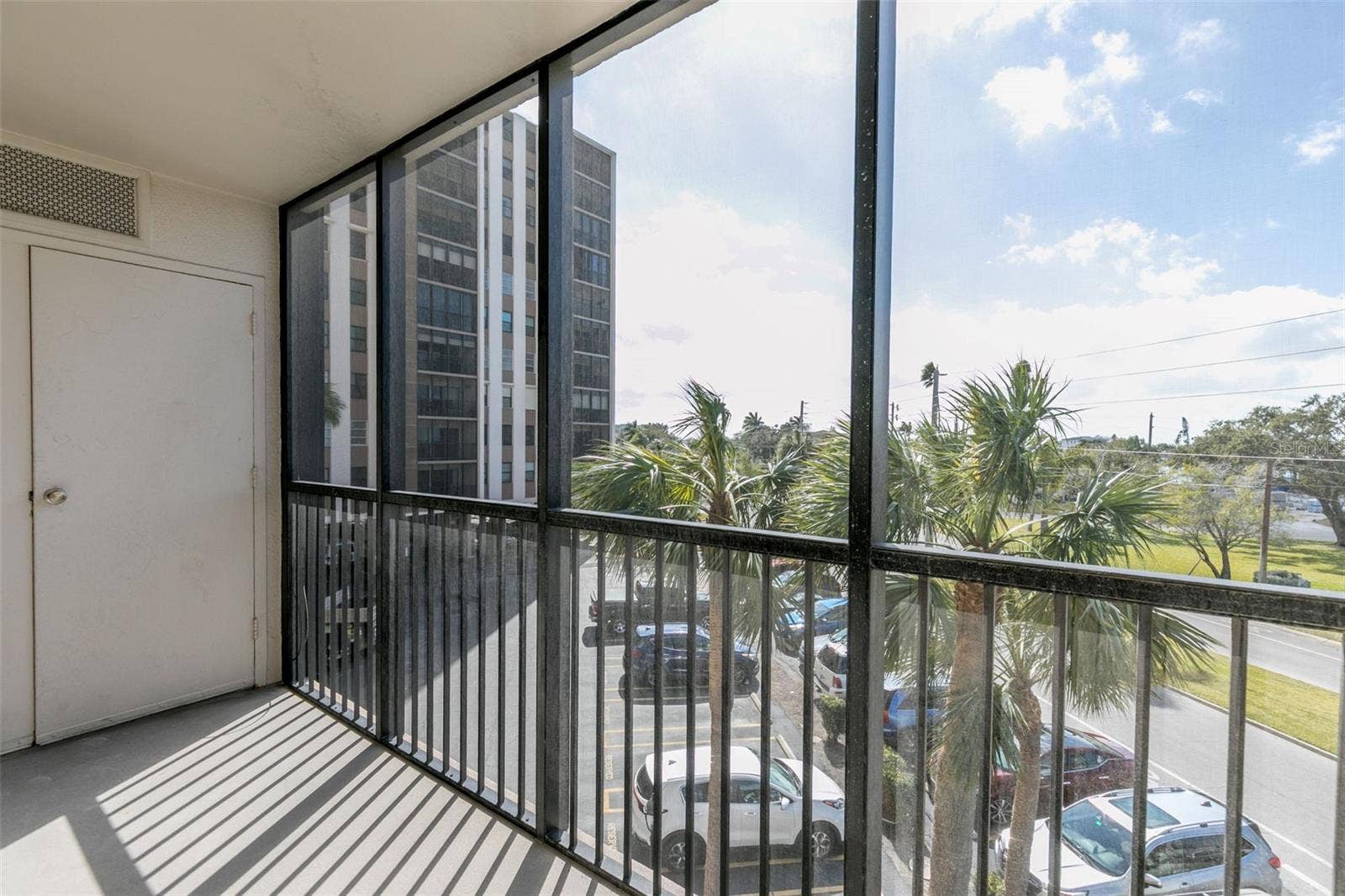 10355 PARADISE BOULEVARD, #213, Treasure Island, FL 33706 10355 PARADISE BOULEVARD, #213, Treasure Island, FL 33706