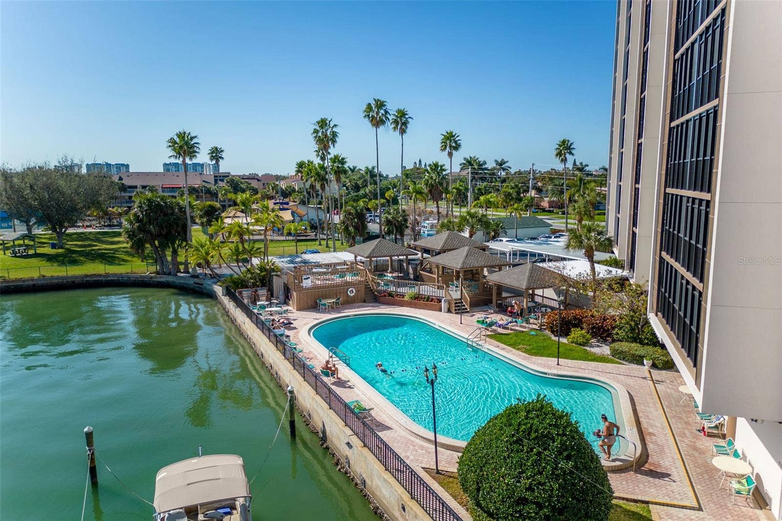 10355 PARADISE BOULEVARD, #213, Treasure Island, FL 33706 10355 PARADISE BOULEVARD, #213, Treasure Island, FL 33706