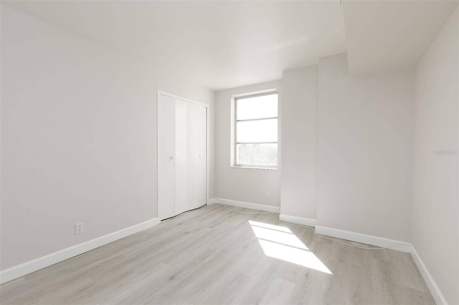 10355 PARADISE BOULEVARD, #213, Treasure Island, FL 33706 10355 PARADISE BOULEVARD, #213, Treasure Island, FL 33706