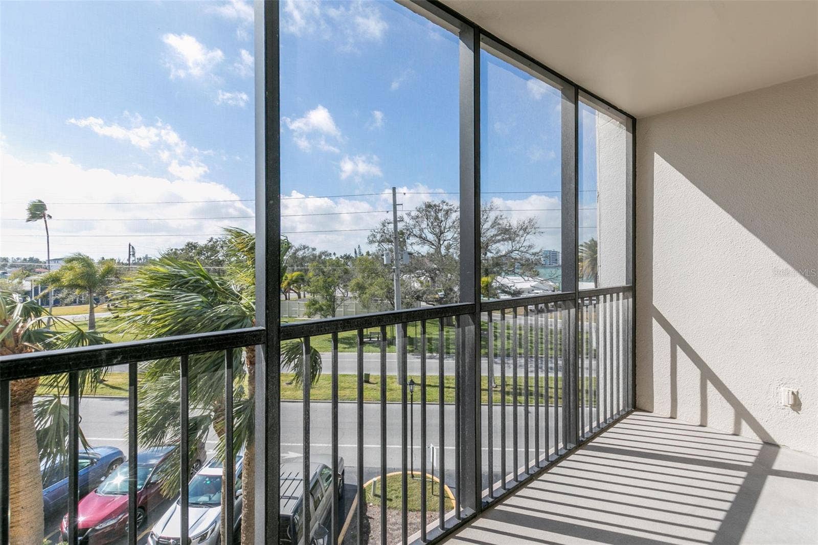 10355 PARADISE BOULEVARD, #213, Treasure Island, FL 33706 10355 PARADISE BOULEVARD, #213, Treasure Island, FL 33706