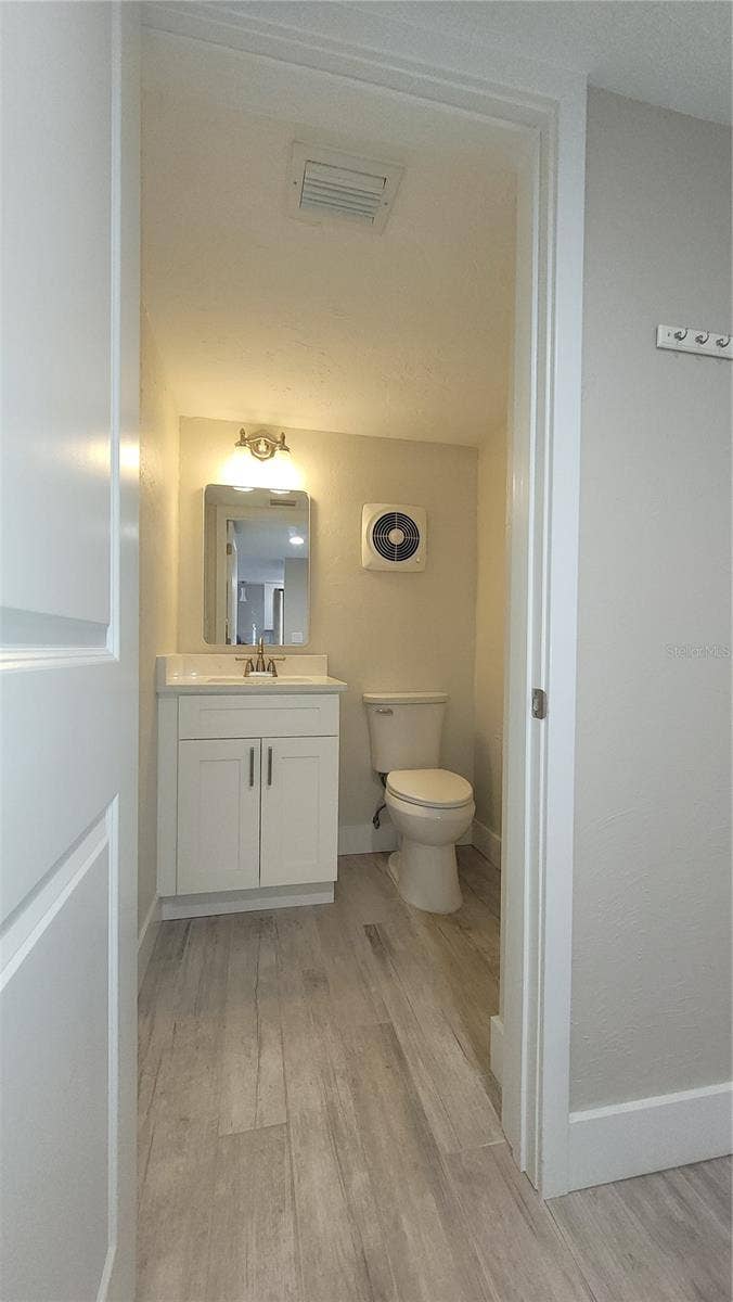 500 TREASURE ISLAND CAUSEWAY, #106, Treasure Island, FL 33706 500 TREASURE ISLAND CAUSEWAY, #106, Treasure Island, FL 33706