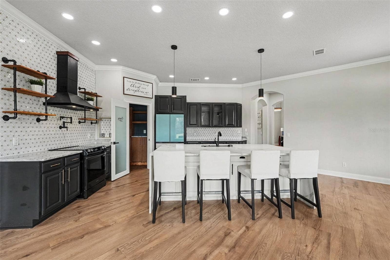655 WHISPER WOODS DRIVE, Lakeland, FL 33813 Kitchen