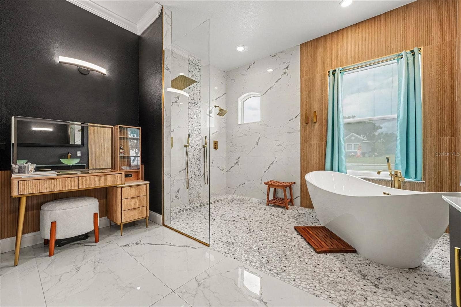 655 WHISPER WOODS DRIVE, Lakeland, FL 33813 Primary Bathroom