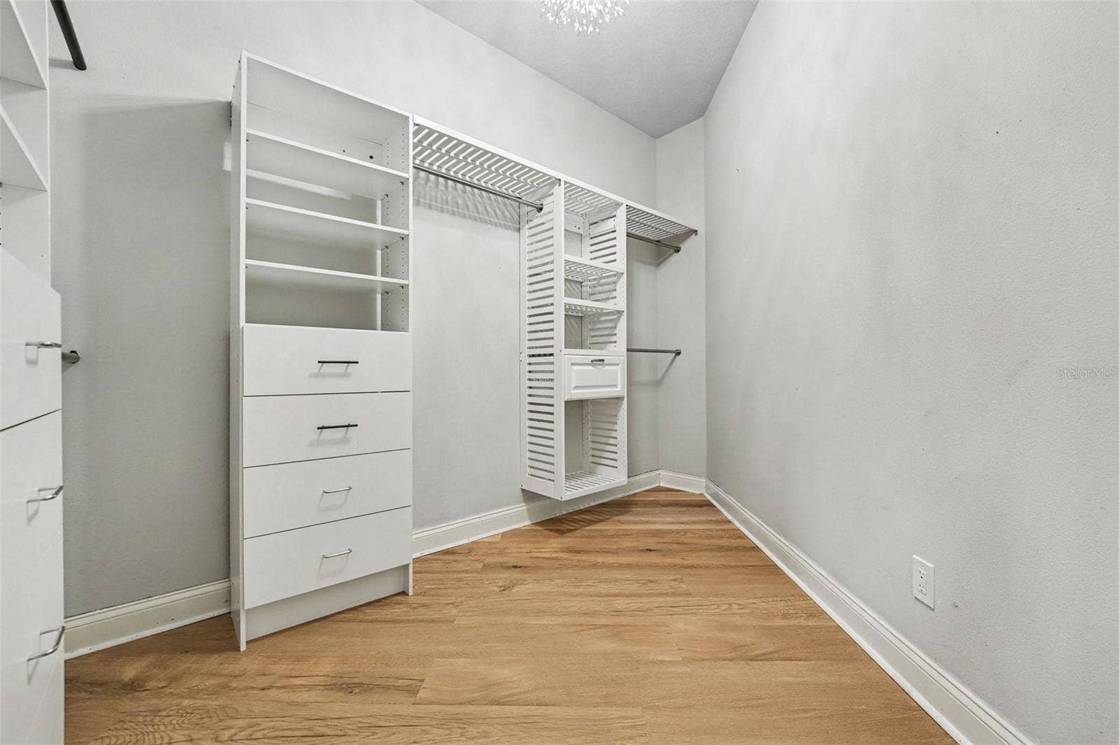 655 WHISPER WOODS DRIVE, Lakeland, FL 33813 Primary Closet