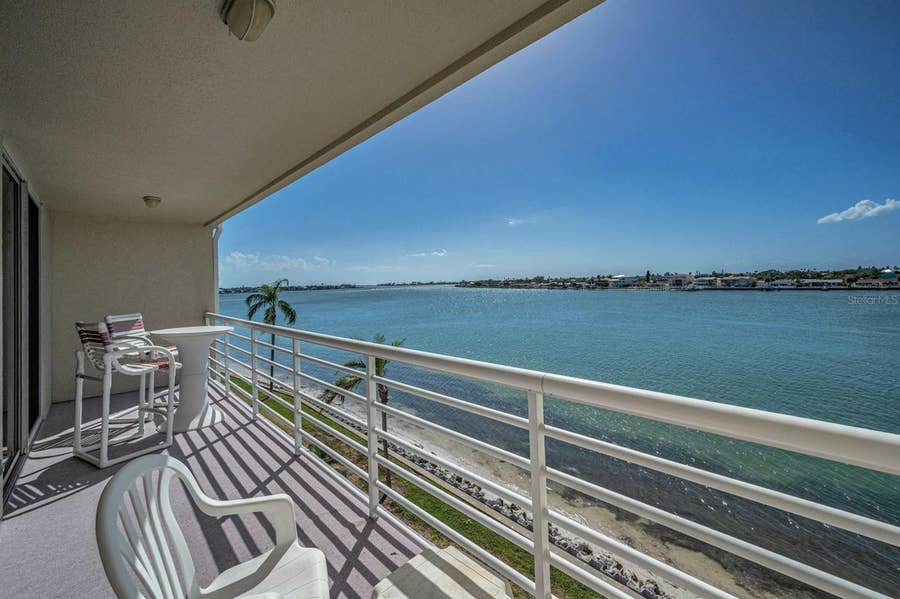 Property photo for 6085 BAHIA DEL MAR CIRCLE, #467, St Petersburg, FL