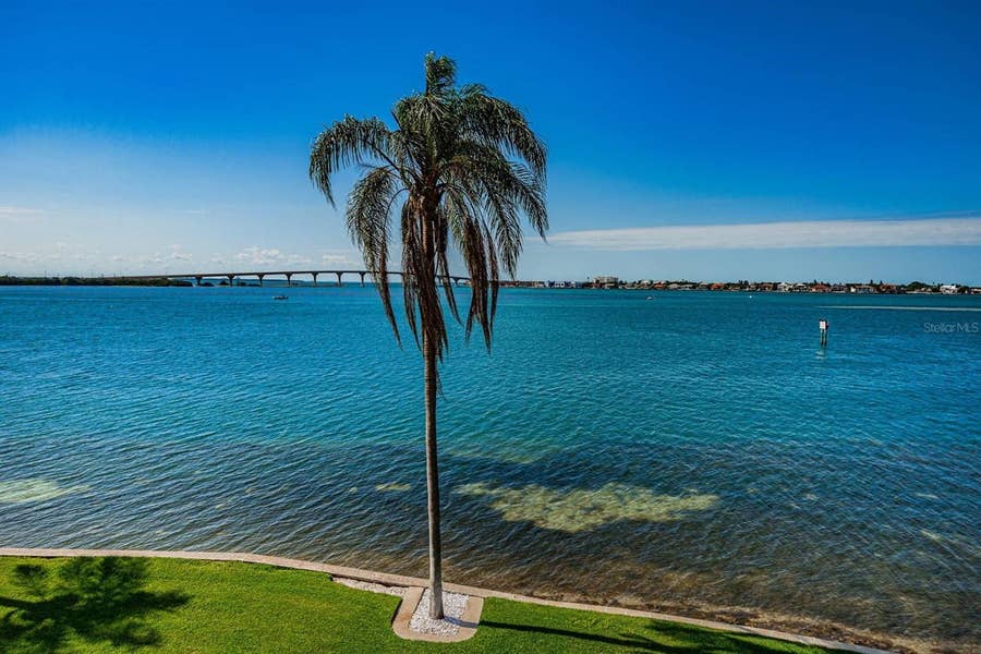 Property photo for 6105 BAHIA DEL MAR CIRCLE, #382, St Petersburg, FL