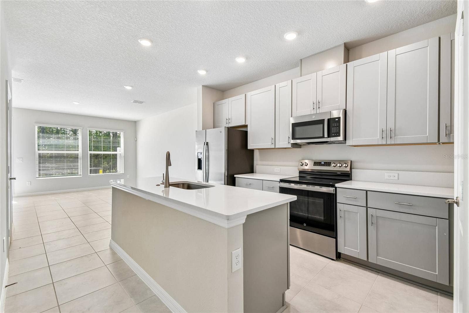 1124 WILD CREST LANE, Daytona Beach, FL 32117
