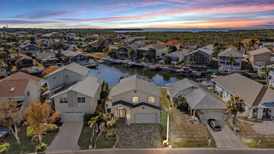 Property photo for 6421 DRAKE COURT, New Port Richey, FL
