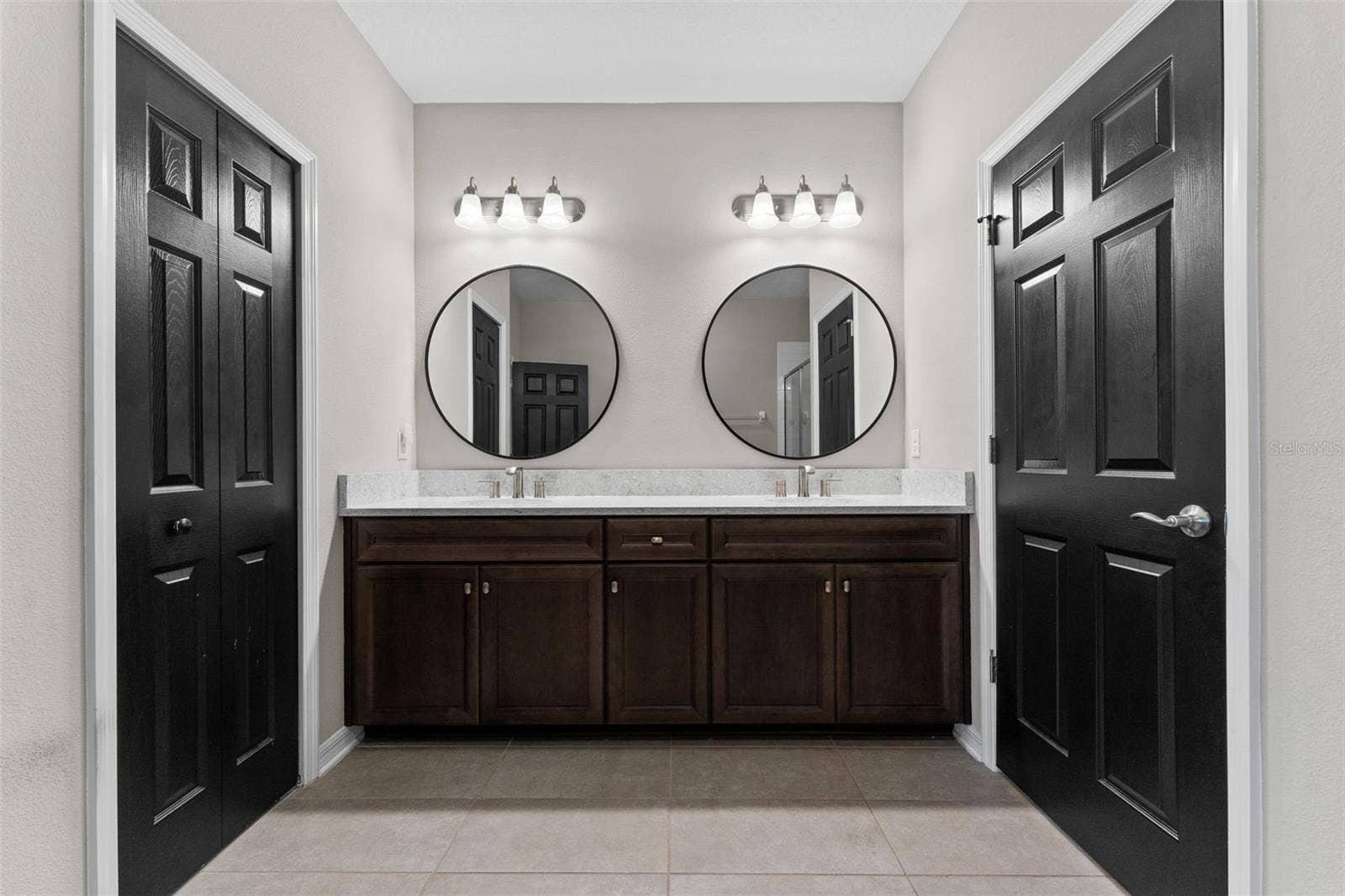 29913 SOUTHWELL LANE, Wesley Chapel, FL 33543