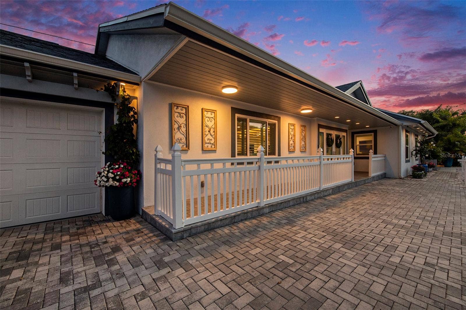 135 93RD AVENUE, Treasure Island, FL 33706