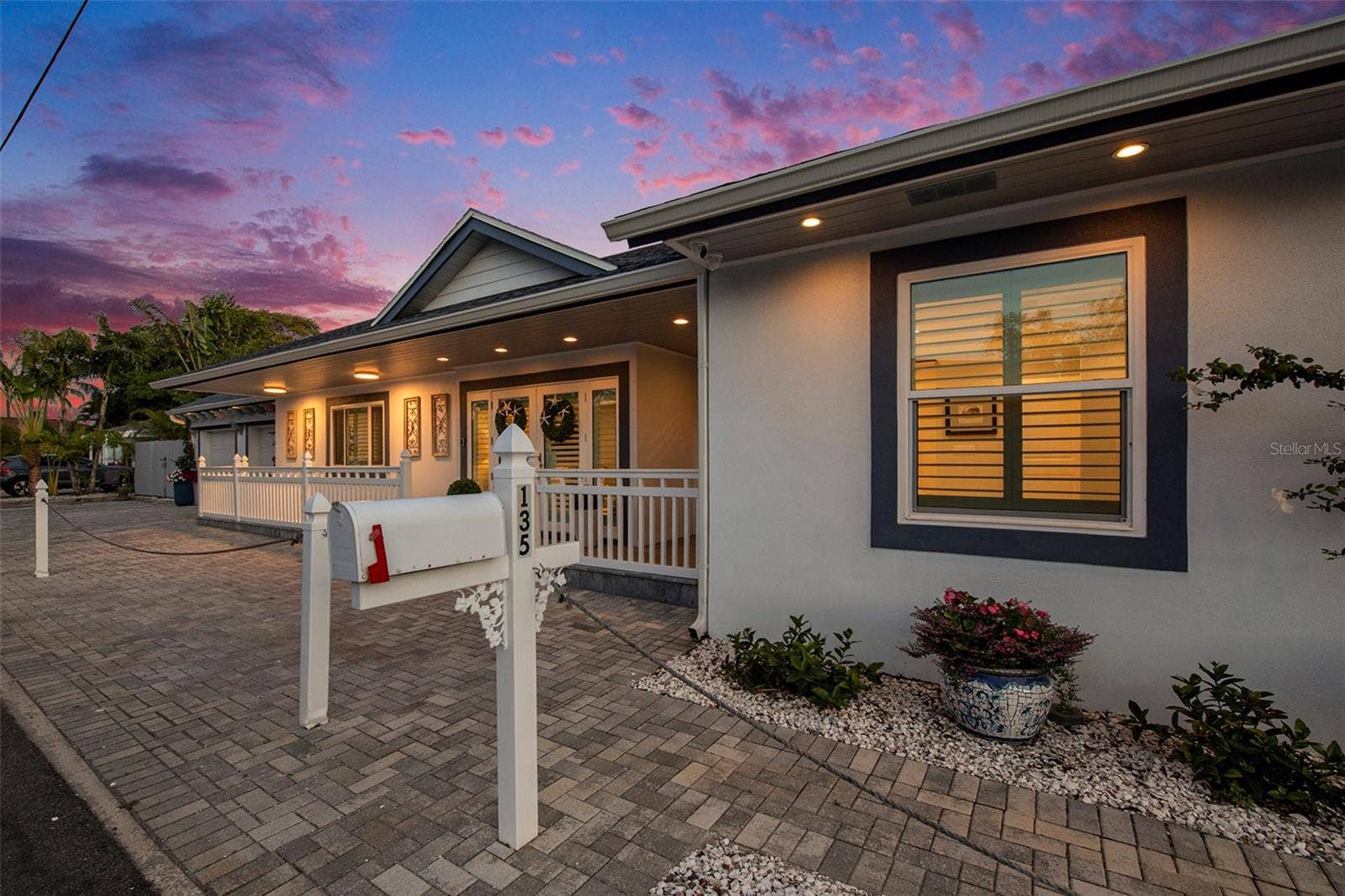 135 93RD AVENUE, Treasure Island, FL 33706