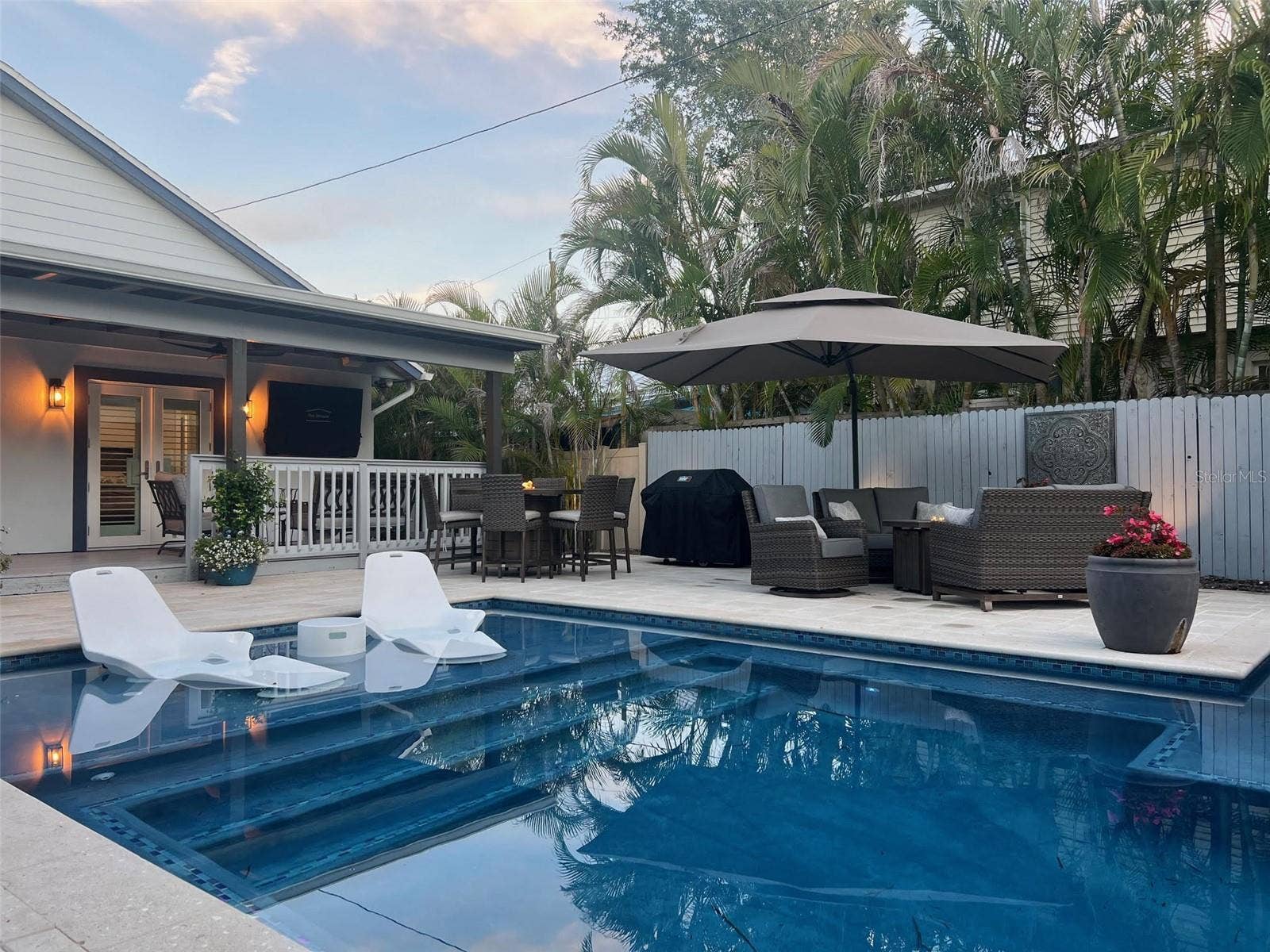 135 93RD AVENUE, Treasure Island, FL 33706