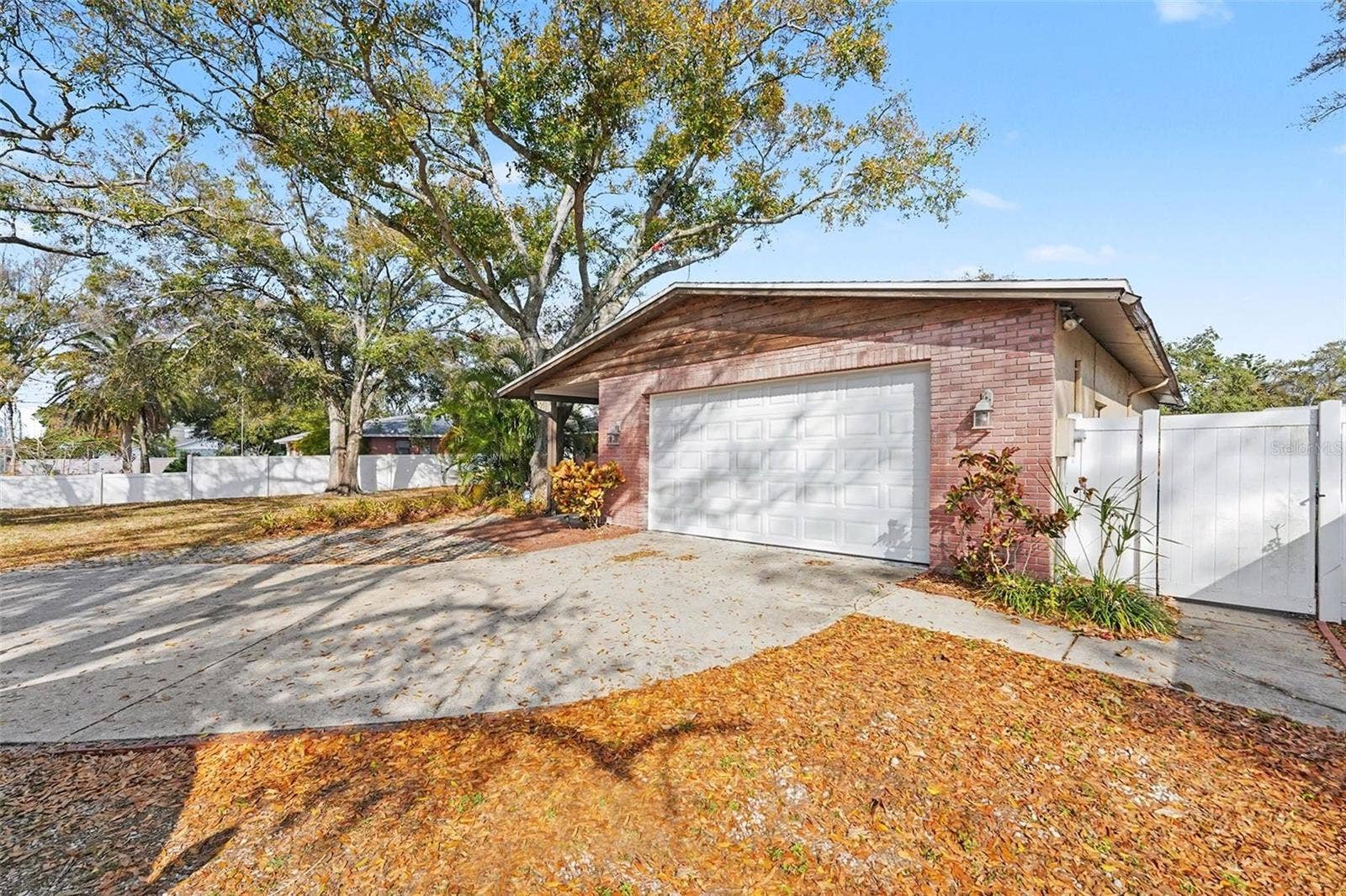 5967 102ND AVENUE N, Pinellas Park, FL 33782 5967 102ND AVENUE N, Pinellas Park, FL 33782