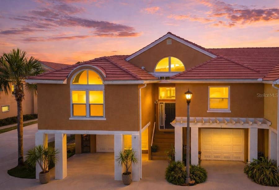Property photo for 21 CRESCENT PLACE S, St Petersburg, FL