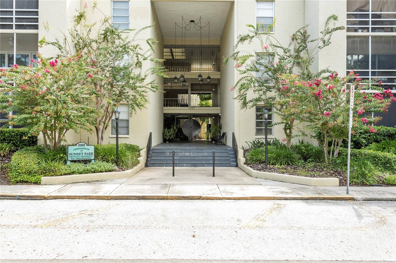2302 S MANHATTAN AVENUE, #111, Tampa, FL 33629 2302 S MANHATTAN AVENUE, #111, Tampa, FL 33629