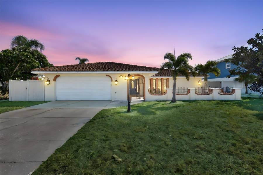 Property photo for 6523 KING PALM WAY, Apollo Beach, FL