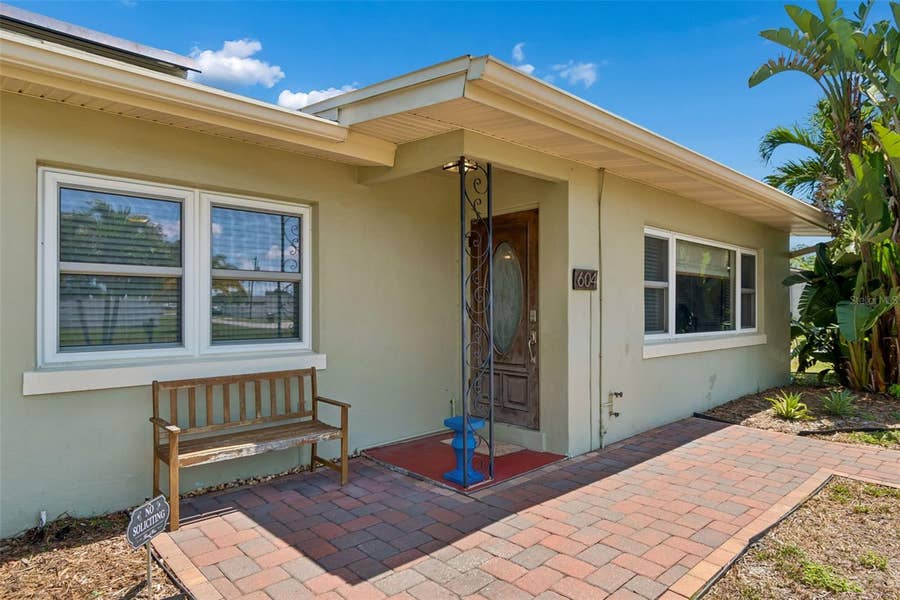 Property photo for 604 7TH AVENUE SW, Largo, FL