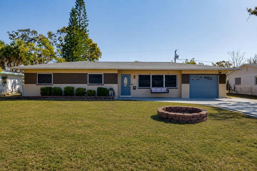 Property photo for 1901 WINCHESTER ROAD N, St Petersburg, FL