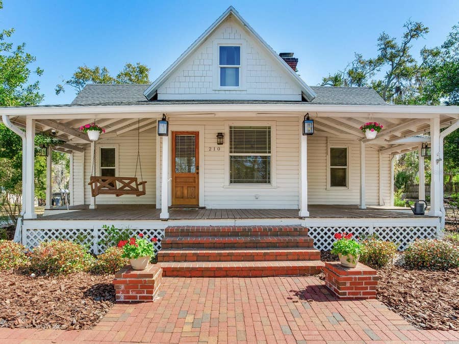 Property photo for 210 N GROSSE AVENUE, Tarpon Springs, FL