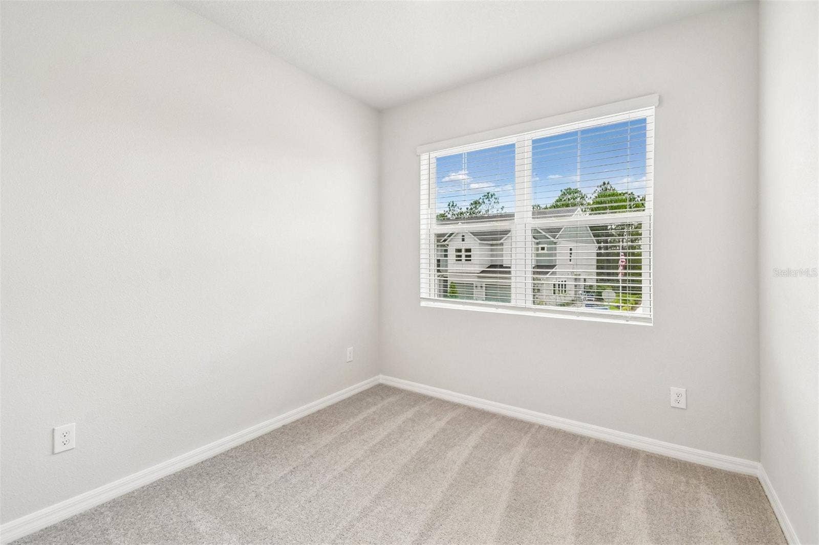 1121 WILD CREST LANE, Daytona Beach, FL 32117