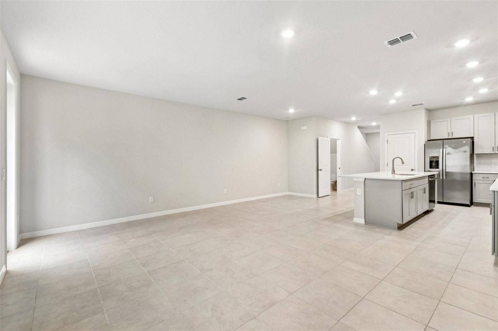 1121 WILD CREST LANE, Daytona Beach, FL 32117
