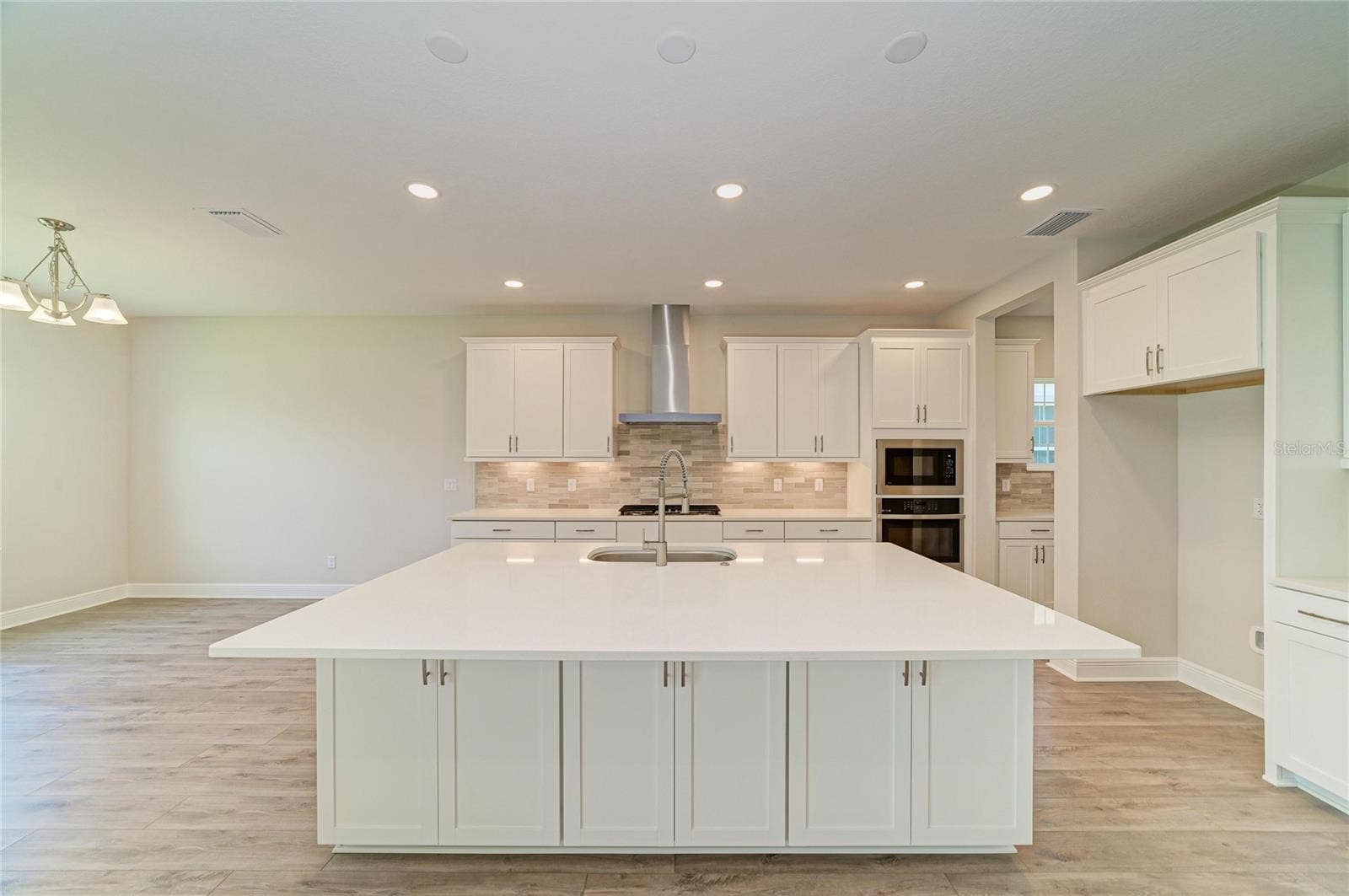 33496 TWILIGHT SEA PLACE, Dade City, FL 33525 33496 TWILIGHT SEA PLACE, Dade City, FL 33525