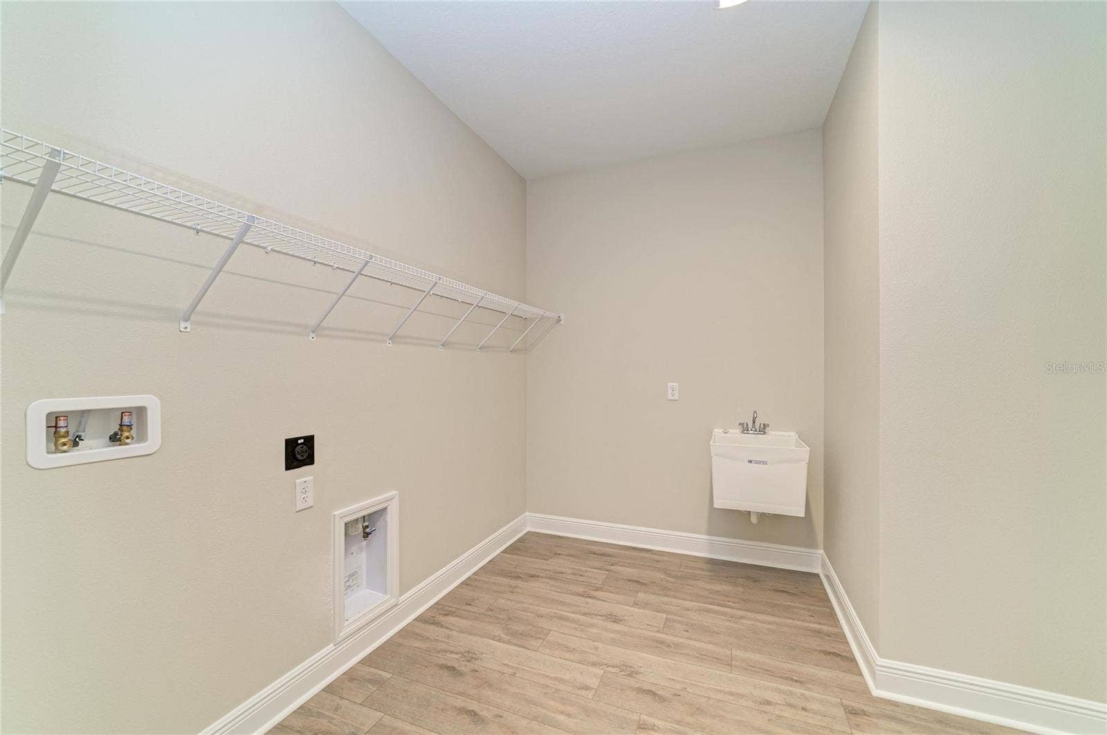 33496 TWILIGHT SEA PLACE, Dade City, FL 33525 33496 TWILIGHT SEA PLACE, Dade City, FL 33525