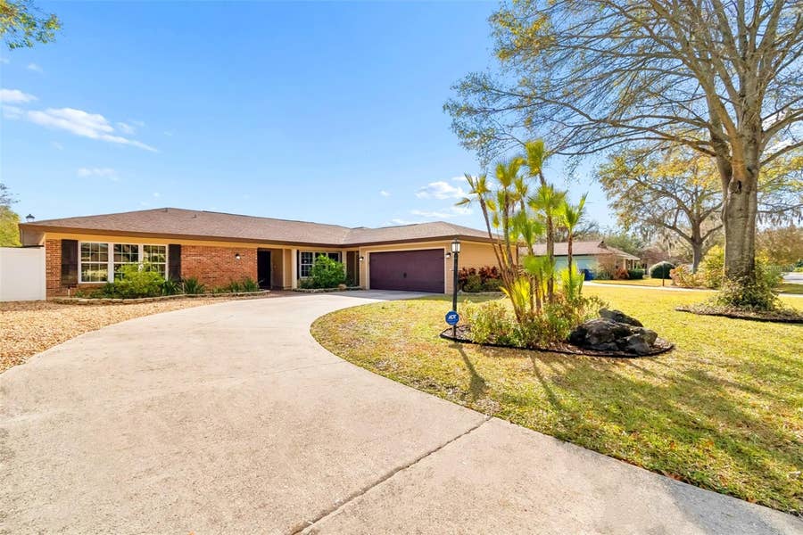 Property photo for 3106 LAKE ELLEN DRIVE, Tampa, FL