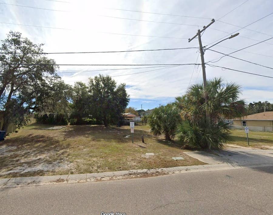 Property photo for 1015 AVENUE F, Haines City, FL