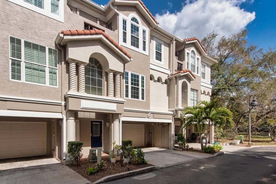 Property photo for 1430 MANATEE CIRCLE, Tarpon Springs, FL