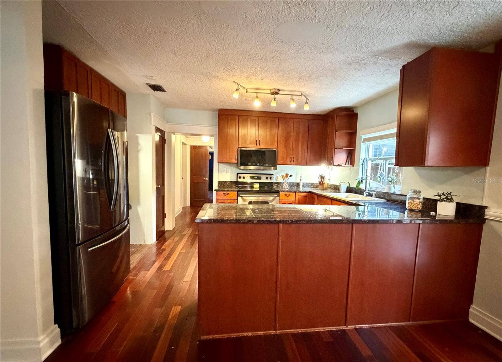 403 W CHELSEA STREET, Tampa, FL 33603 403 W CHELSEA STREET, Tampa, FL 33603