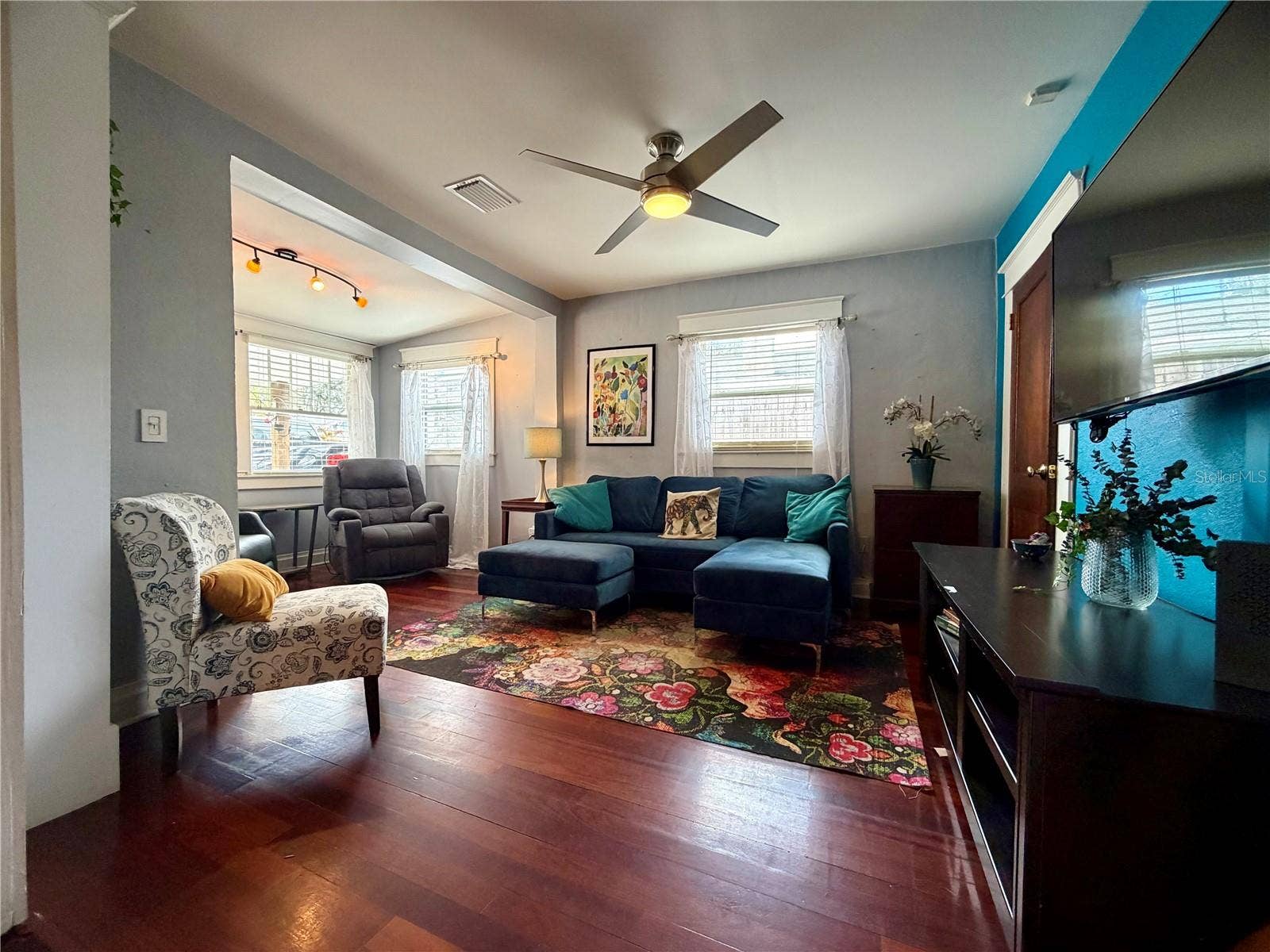 403 W CHELSEA STREET, Tampa, FL 33603 403 W CHELSEA STREET, Tampa, FL 33603