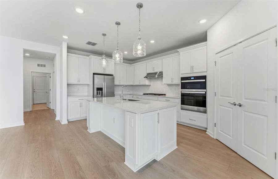 Property photo for 9738 AUTUMN RIDGE AVENUE, Riverview, FL